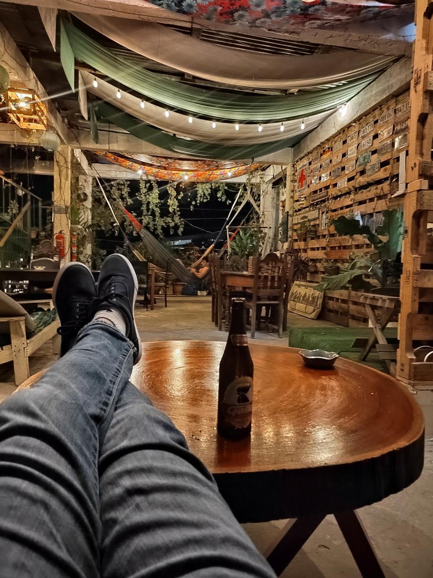 La Terraza Hostel Флорес Екстер'єр фото
