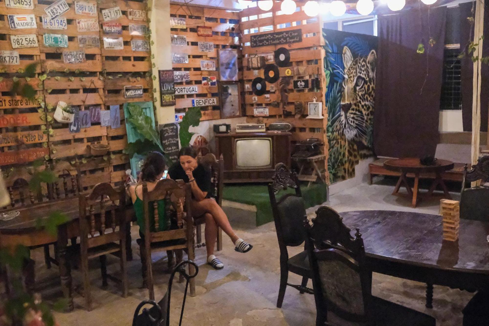 La Terraza Hostel Флорес Екстер'єр фото