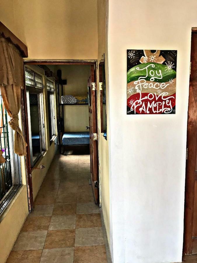 La Terraza Hostel Флорес Екстер'єр фото