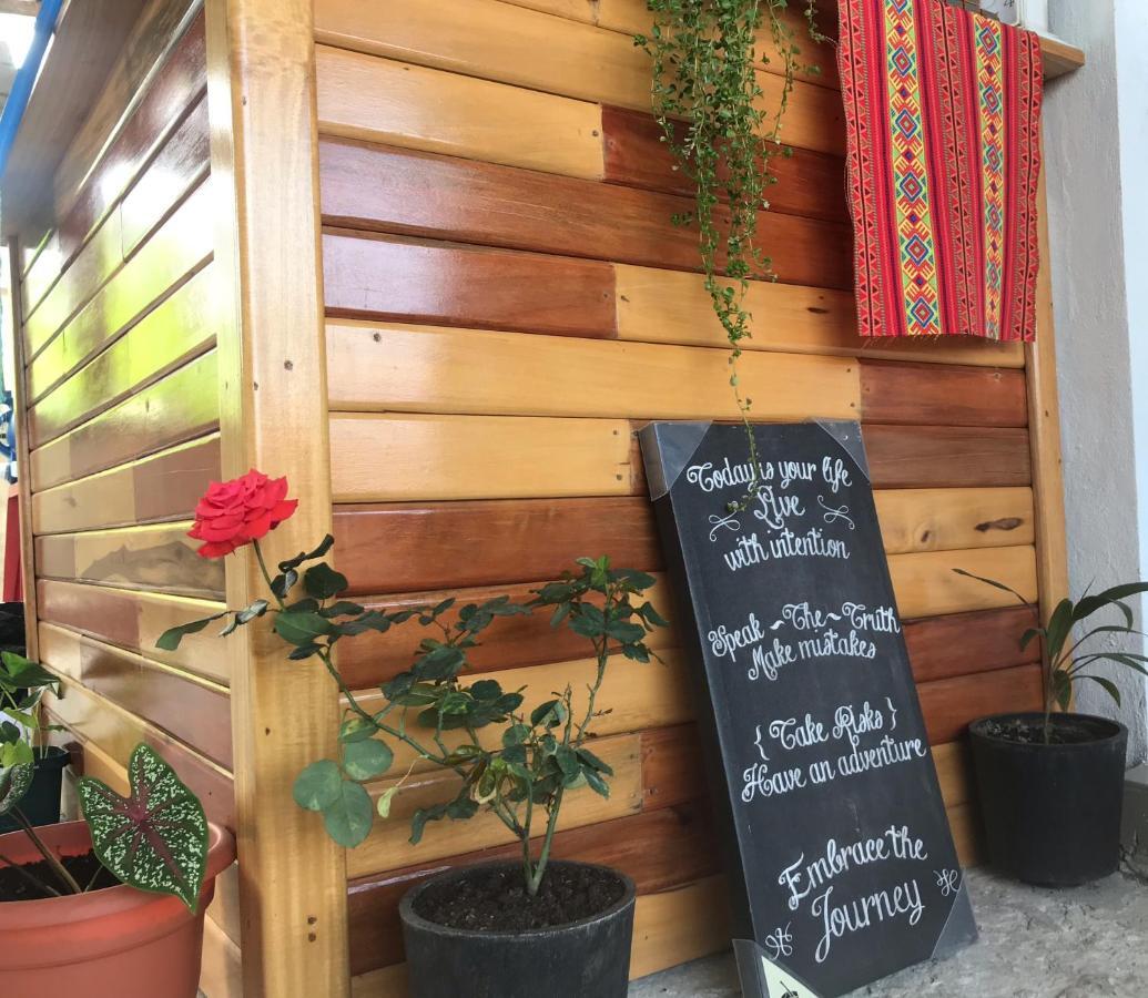 La Terraza Hostel Флорес Екстер'єр фото