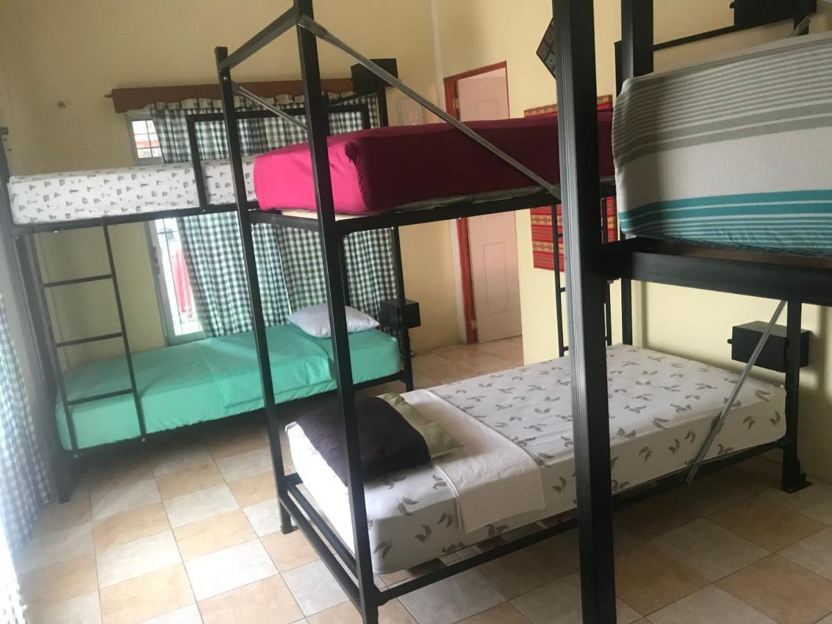 La Terraza Hostel Флорес Екстер'єр фото