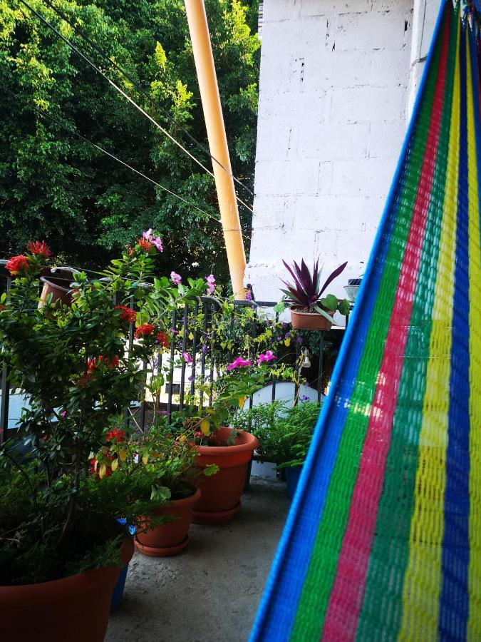 La Terraza Hostel Флорес Екстер'єр фото