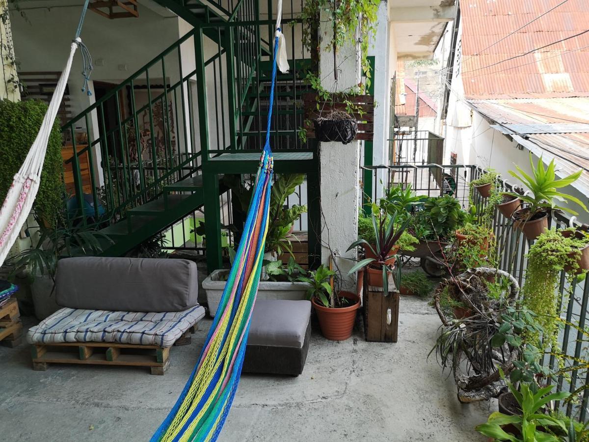La Terraza Hostel Флорес Екстер'єр фото